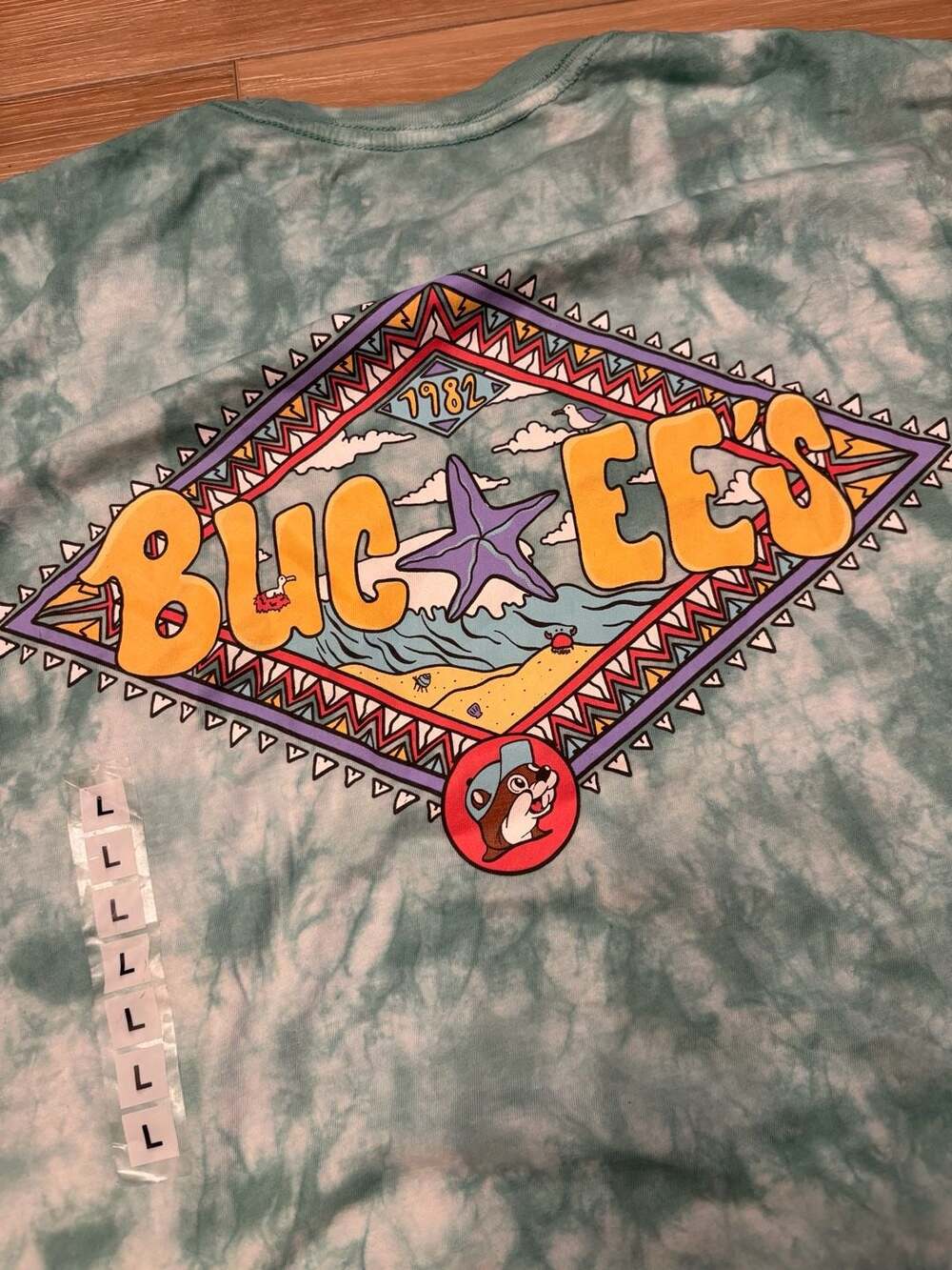 Buc-ee's 1982 Beach Graphic Tie-Dye T-Shirt - Picture 2 of 5